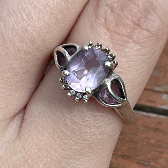 amethyst silver ring - Picture 5 of 9